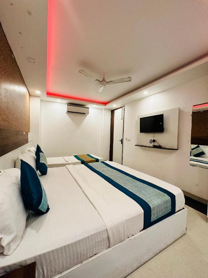 Palm Majestic At Airport Hotel New Delhi Luaran gambar