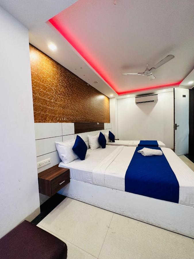 Palm Majestic At Airport Hotel New Delhi Luaran gambar