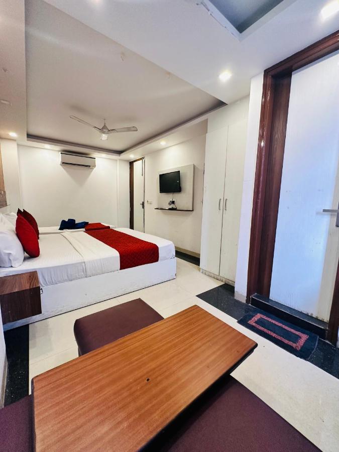 Palm Majestic At Airport Hotel New Delhi Luaran gambar